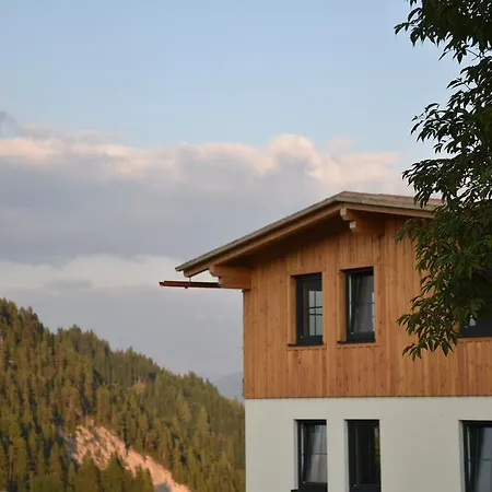 Gut Maierlehen Apartment