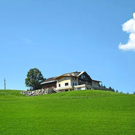 Gut Maierlehen Apartment