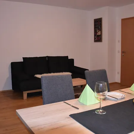 Gut Maierlehen Apartment *